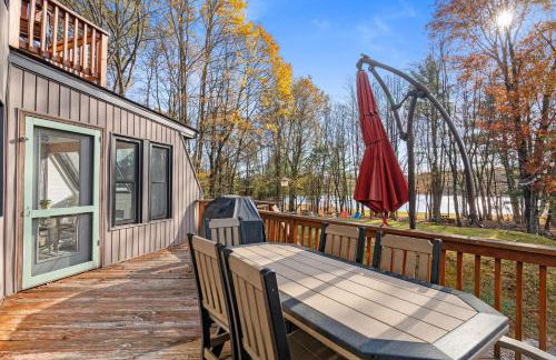 Lakefront with Beach Game Room Fire-pit and More - Foto 10