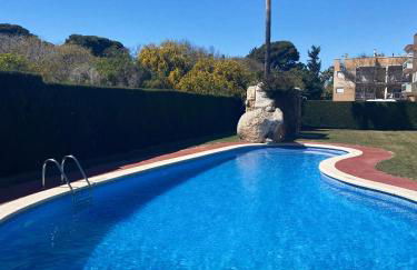 Dreams Apartment Vilafortuny - Photo 3