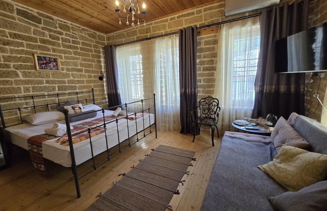 Old Rooms Hotel - Photo 3