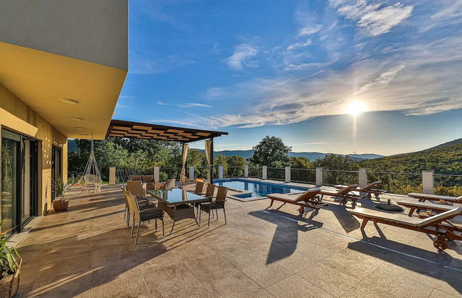 Luxurious Sanctuary Villa Primorski Dolac With Pool - Foto 23