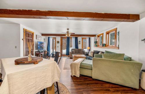 Lany Mae's Getaways - 20 min to Stowe - NO extra fees - Photo 11