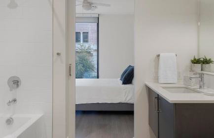 Landing Beautiful 2BD Gym Courtyard - Foto 13