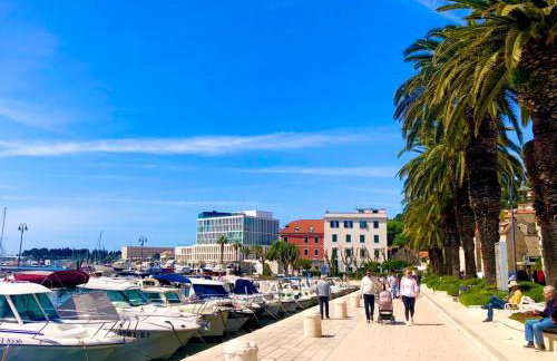 True Colors Apartments Split - Photo 31