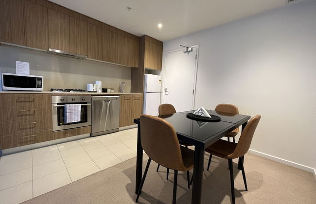 Tasha's Apartments on Morphett - Photo 34