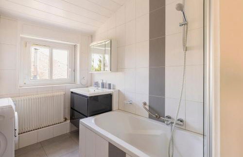 Bel appartement centre climatisé parking privé - Foto 22