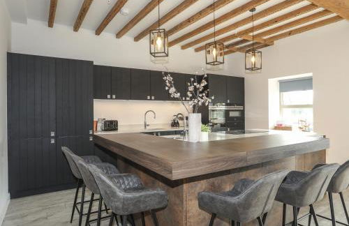 The Stables - Photo 12