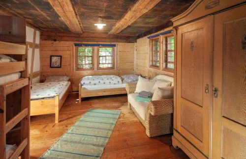 Historischer Vogtshof: eingezäunt | sonniger Garten | Kamin | Denkmalschutz - Foto 57