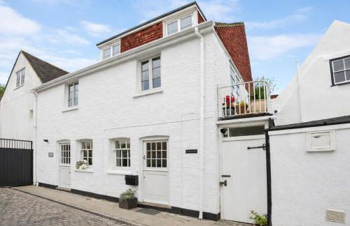 Stylish Cottage with Quay and River View - Foto 1