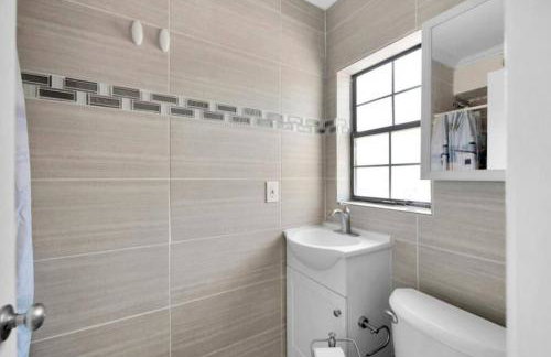 Spacious Home Minutes to the Beach - Foto 20