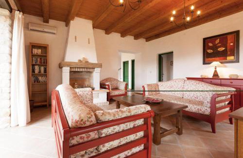 Spacious villa with 10x5m pool, aircon. Rural retreat, stunning views. - Foto 19