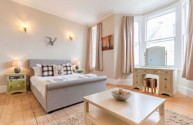 Posh Holiday Home in Plymouth near Royal William Yard - Foto 24