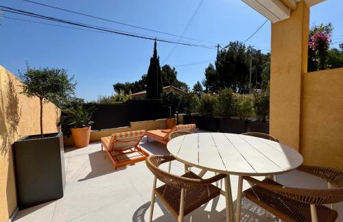 A 5 min à pied de la plage et 10 min du port, T2 vue mer avec vaste terrasse et parking privé - prestations haut de gamme - Foto 18