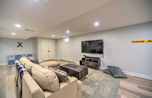 Stunning House with Deck, Game Room and Home Gym! - Foto 32