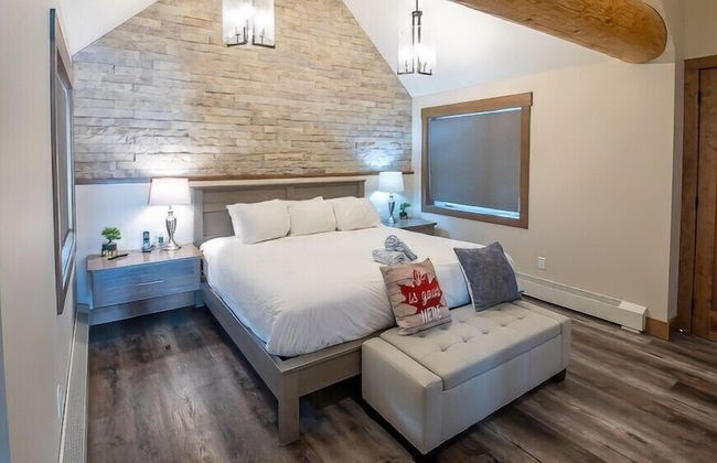 Snow Creek Cabins by Fernie Lodging Co. - Photo 46