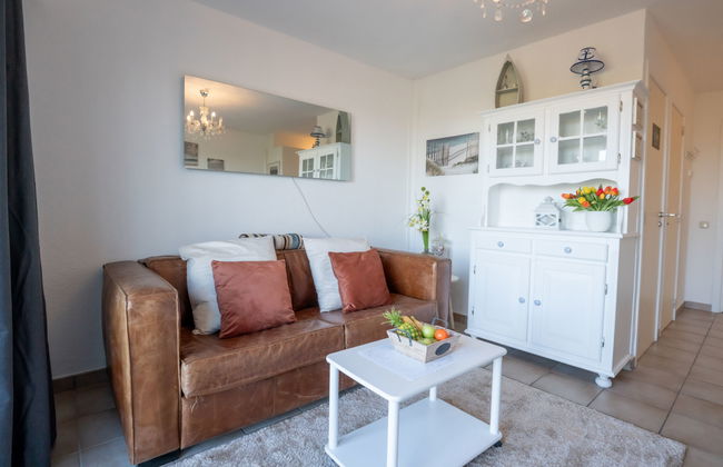 Marlene with parking and shared pool - Photo 16