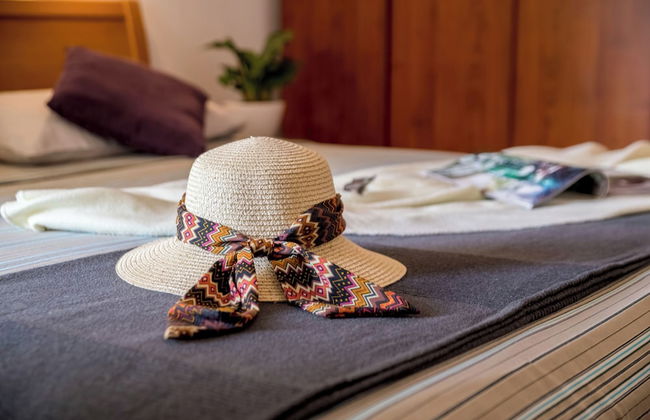 Terra Magica Deluxe Apartment OR Room with Private Parking, Terrace and Sea View - Foto 5