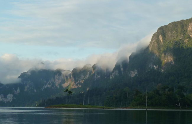 Excursión de un día al lago Khao Sok - Foto 1