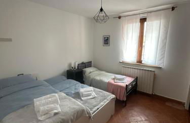 La casa dei piloti, intero alloggio con giardino privato, 2 camere da letto e 2 bagni - Foto 30