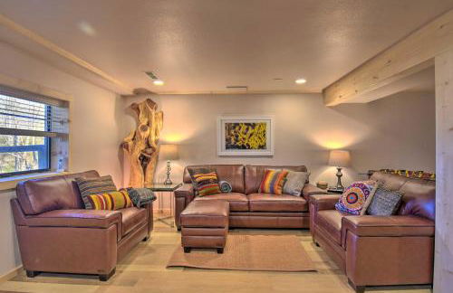 Luxe Cabin with Hot Tub on 5 Acres in Pearcy! - Foto 23