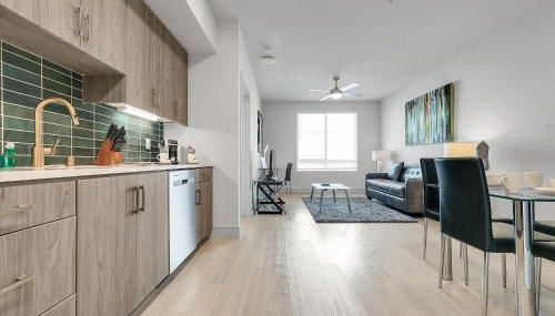 Global Luxury Suites near Liberty Station - Foto 4, stove