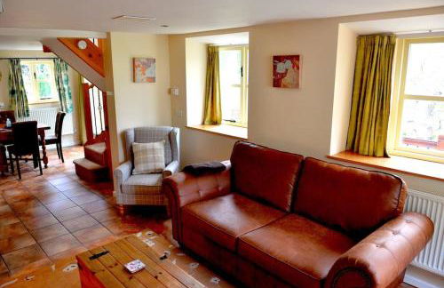 Hafannedd Cottage - riverside views - Photo 20