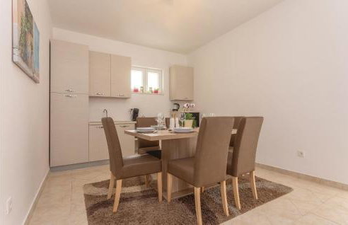 Two-Bedroom Apartment In Sibenik - Foto 26