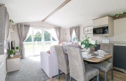 Stork Lodge - Photo 5