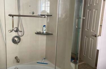 Luxury Oasis Home w/Pool Near CSUN-6 Guests - Foto 36