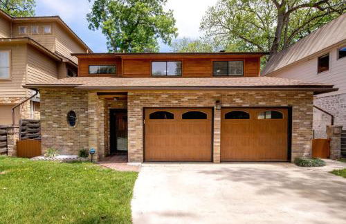 5BR 3.5BA Waterfront Boat, Dock and Kayaks, Lake McQueeney by Austin Vacay - Foto 53