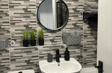 Stylish home in Linlithgow Near Edinburgh Airport Free parking Free WiFi - Foto 42