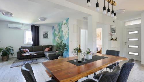 Villa Rocky with heated pool & free bikes - Photo 3