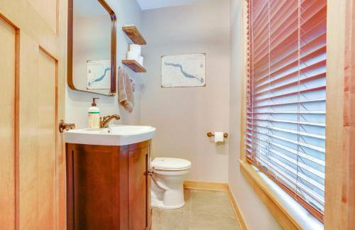 Hot Tub and Trail Access Spacious Stockholm Retreat - Photo 22