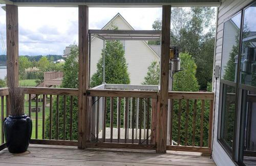 Waterfront Bama Getaway-20 min to UA - Foto 4