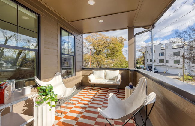 The Stage by Avantstay Chic 4bdr w Covered Balcony Modern Newly Built - Photo 33