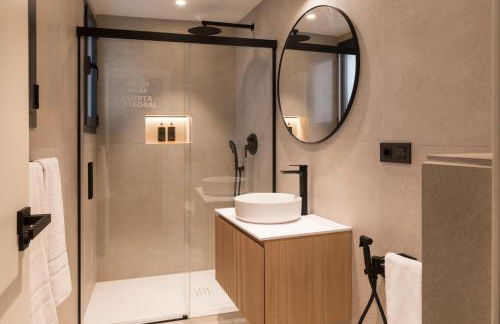 Puerta Catedral Suites - Photo 20