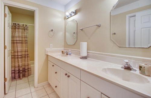 Spacious Richmond Hill Hideaway with Deck! - Foto 20