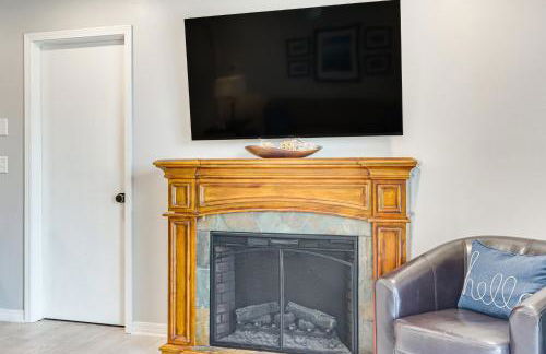 Table Rock Lake Hideaway with Deck Bring Your Boat! - Photo 25