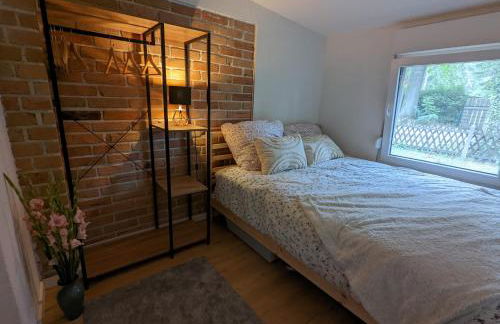 Modern bungalow with direct lake access and fireplace - Photo 2