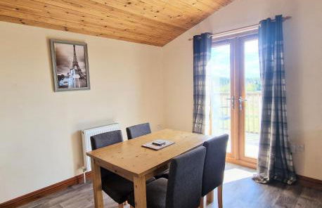 Cleish 7 With Private Hot Tub - Fife - Loch Leven - Lomond Hills - Pet Friendly - Photo 16