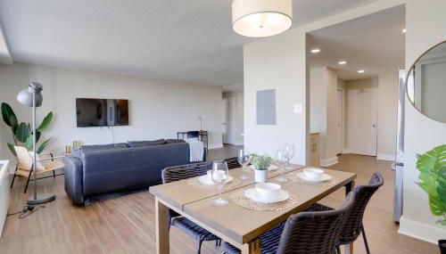 Elegance in Crystal City - Amazing Apartment with gym - Foto 3