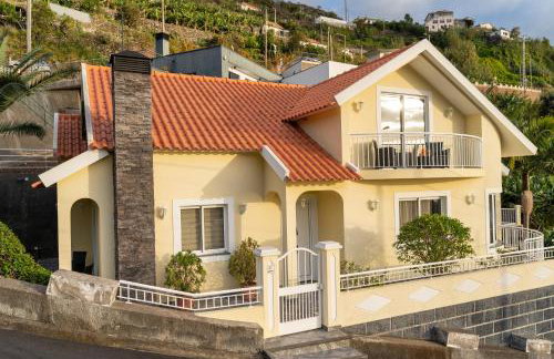 Vanda House com 2 Quartos Vista Mar e montanha no centro da Ilha - Foto 33