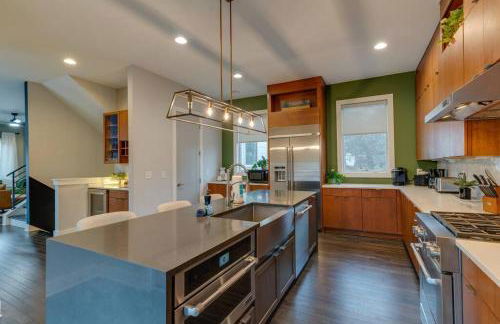 Luxury Townhome! Rooftop-Game Room! Near Broadway! - Foto 7