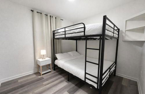 Beautiful Getaway Sleeps 10 plus Central Location - Foto 8