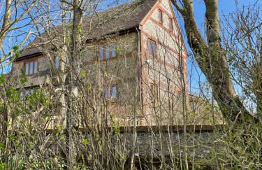 Hardy View Farm House - Photo 15