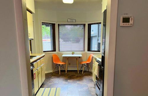 Surf Shack- North Muskegon Oasis - Foto 28