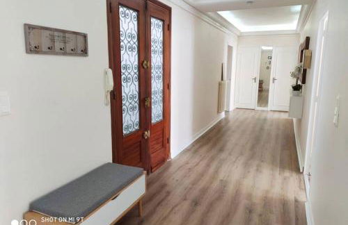 157m2, 4 chambres, 4 salles de bains, 2 WC, 2 parkings en hypercentre - Foto 16
