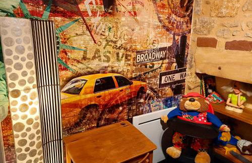 Au Pied du CHÂTEAU - 5 à 11 personnes - Baignade-canoë-piste cyclable à 100 m - Foto 26