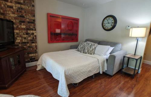 Next to Lake, Pool, 10 Acre Park, 1 Mile to Town, Best Prices - Foto 9