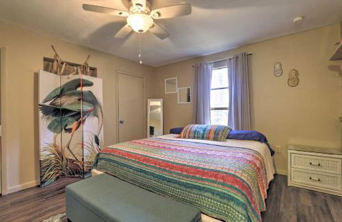 Chic A-Frame Escape with Fire Pit - Private Property - Foto 17