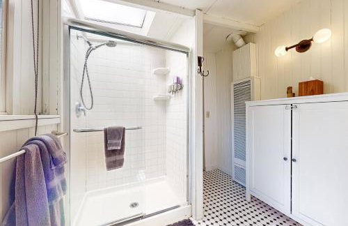 Cozy Riverview Cabin - Foto 11